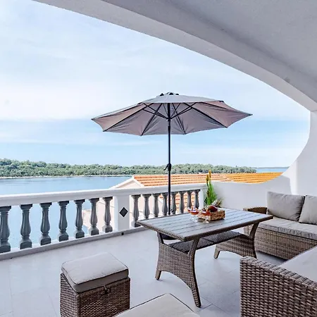 Awesome Apartment In Blato Apartment *