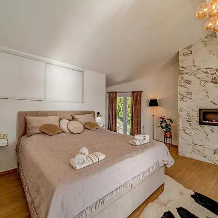 Awesome In * Blato (Korcula)