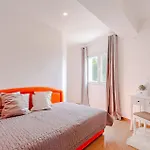 Awesome In With Wifi Apartment *